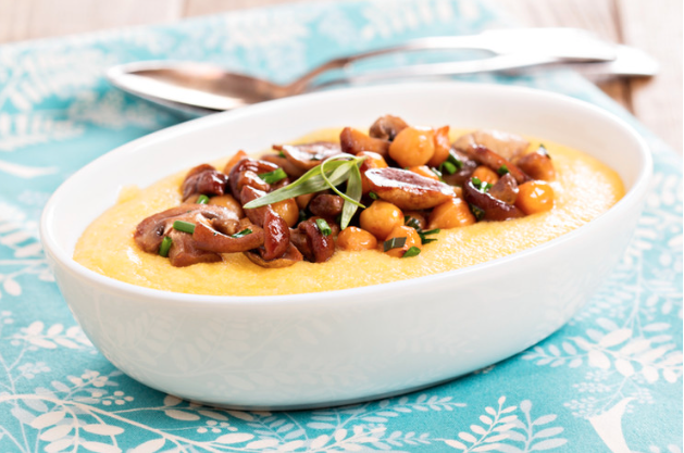 VEGETABLE CREAM SAUCE WITH MASHED POTATOES AND CELERY