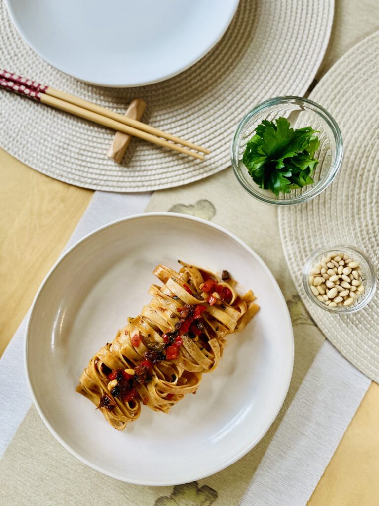 Vegan tomato pasta