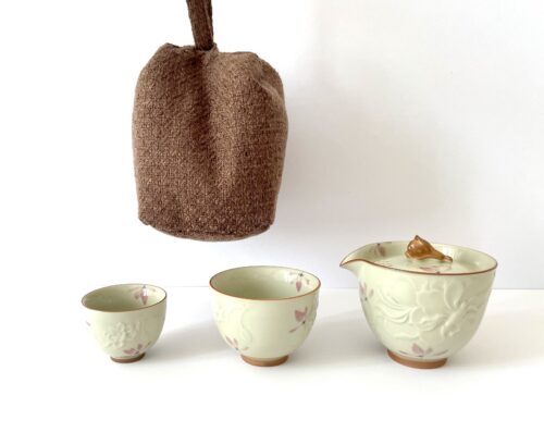 Travelling tea set