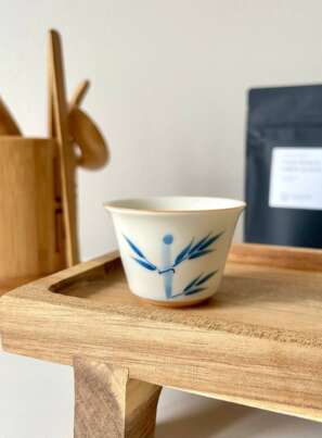Tea cup and pot 2